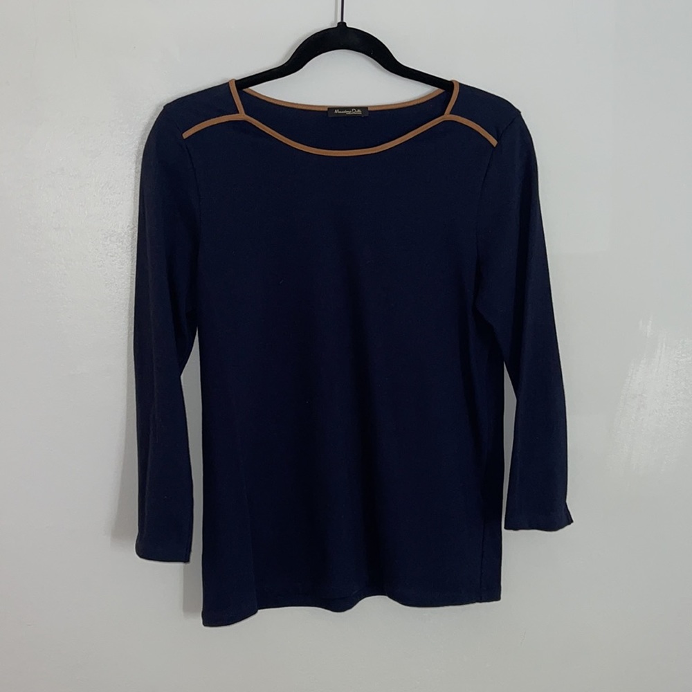 Like new light long sleeve leather detail Sweater